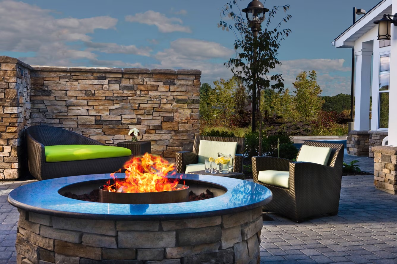 Photo of the outdoor patio of the Residence Inn Auburn